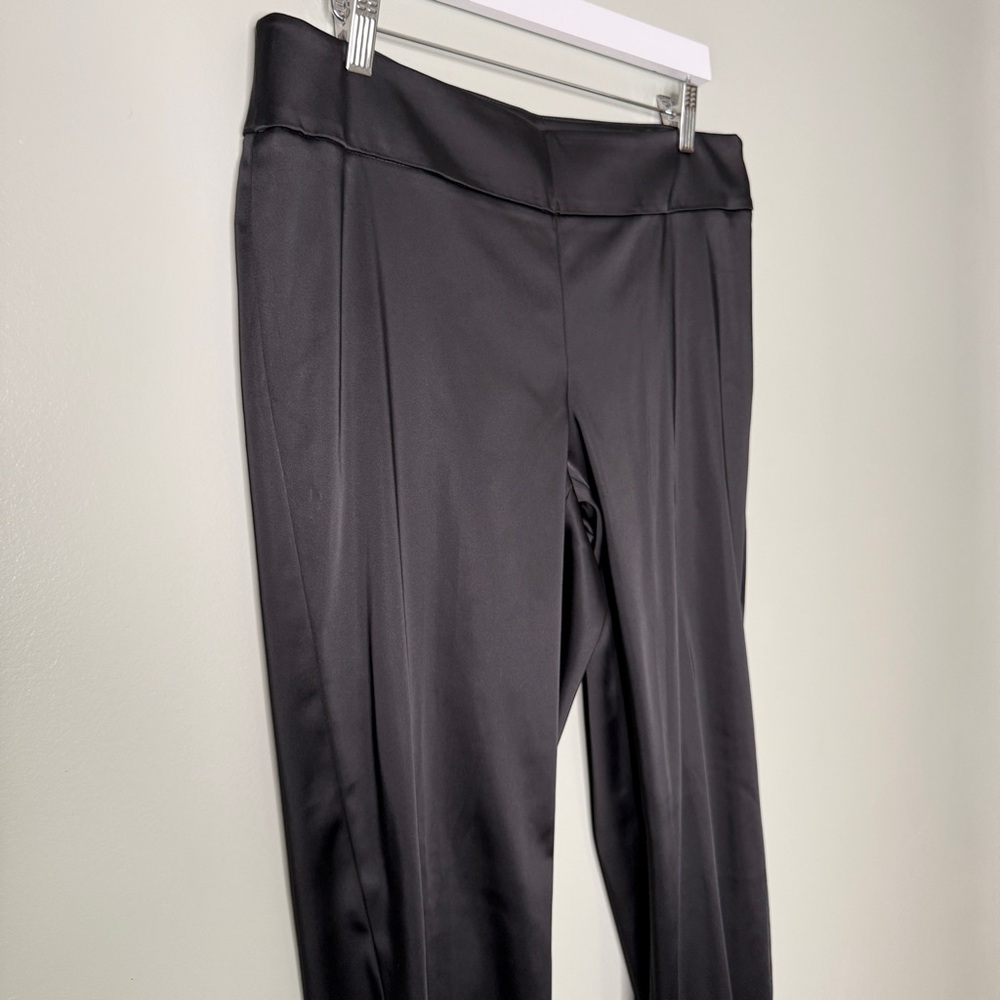 NWT White House Black Market Satin Slim Leg Trouser Pants Black Women’s Size 10 - Picture 6 of 12